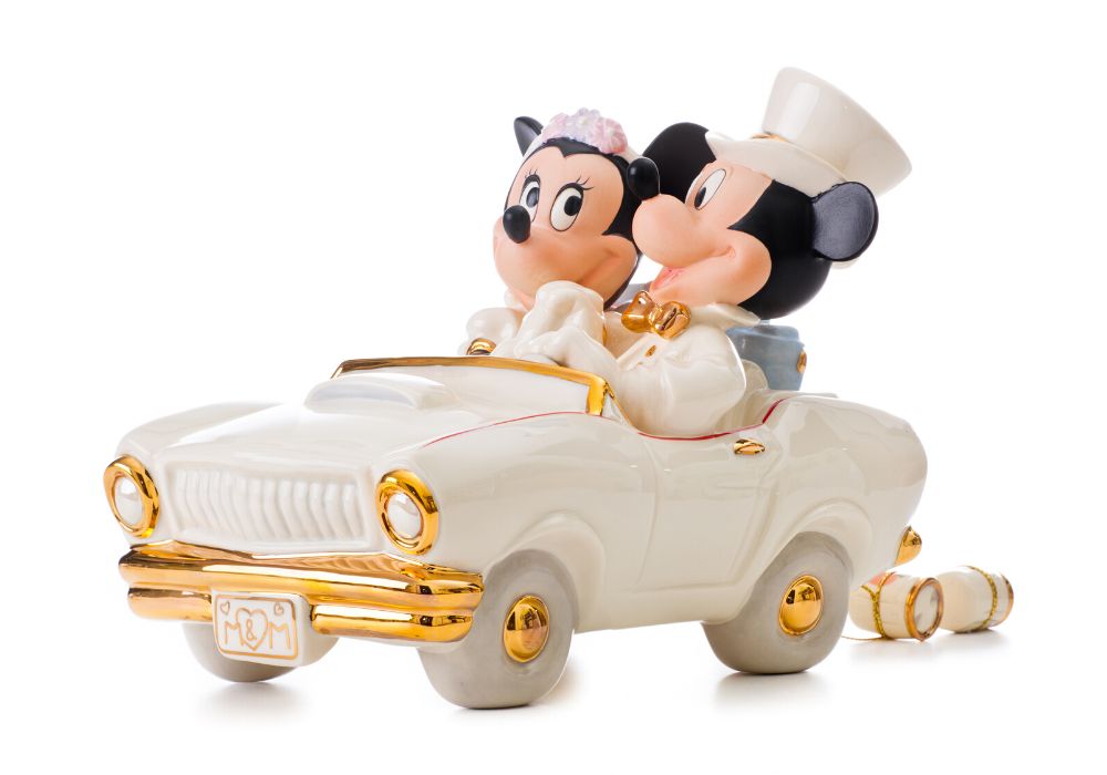 mickey and minnie "just married" figurine