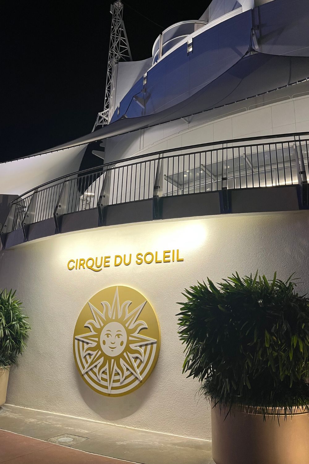 Cirque du Soleil logo on the outside of the theater