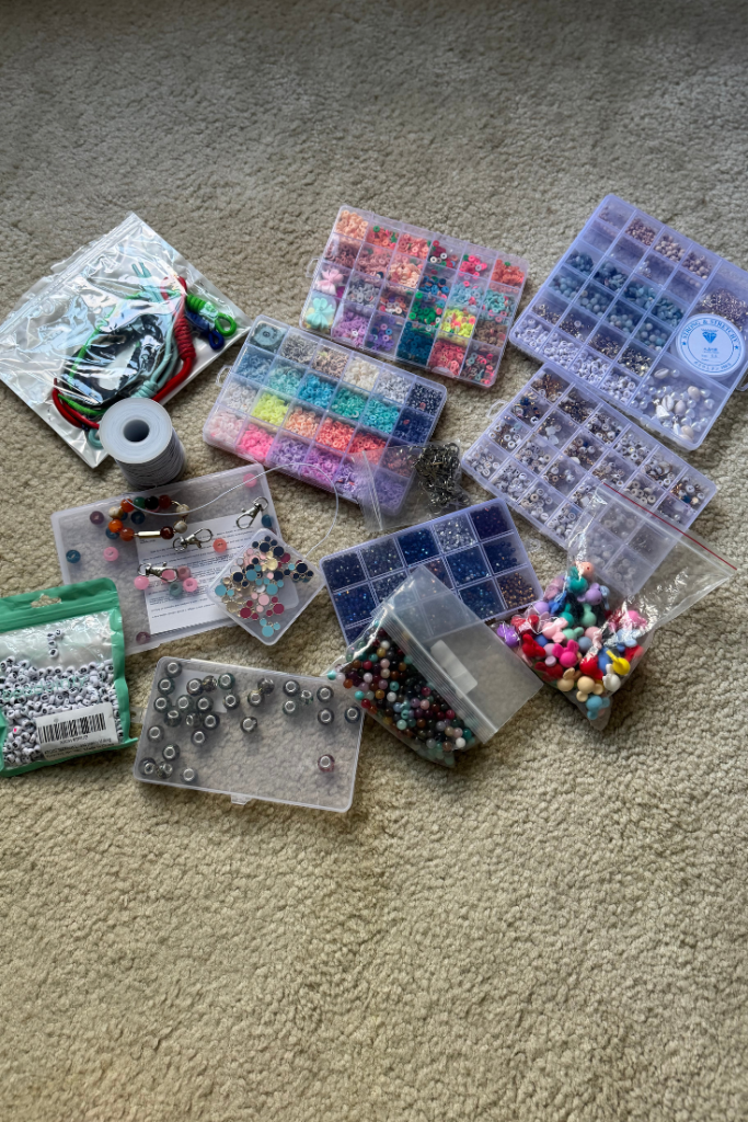picture of a variety of arts and crafts beads